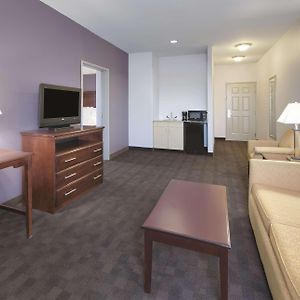 King Suite Mobility or hearing accessible